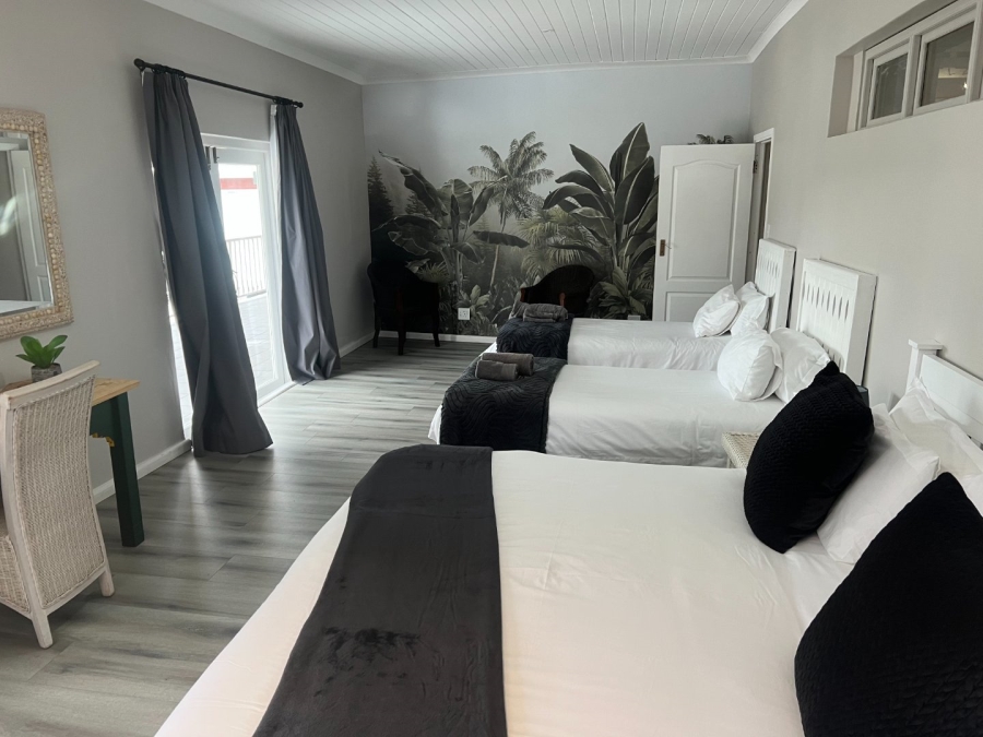 1 Bedroom Property for Sale in Keurboomstrand Western Cape
